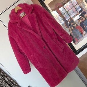 Chic Fuchsia Teddy Jacket